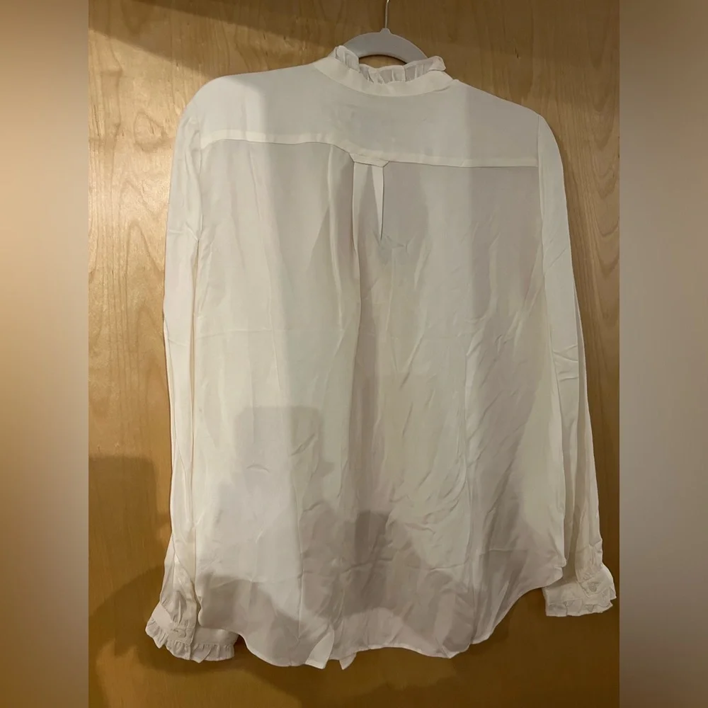 NWT size M Drapey ruffle-trim shirt, Ivory NWT - Picture 2 of 3